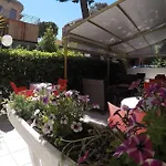 Ausonia Hotel 3*