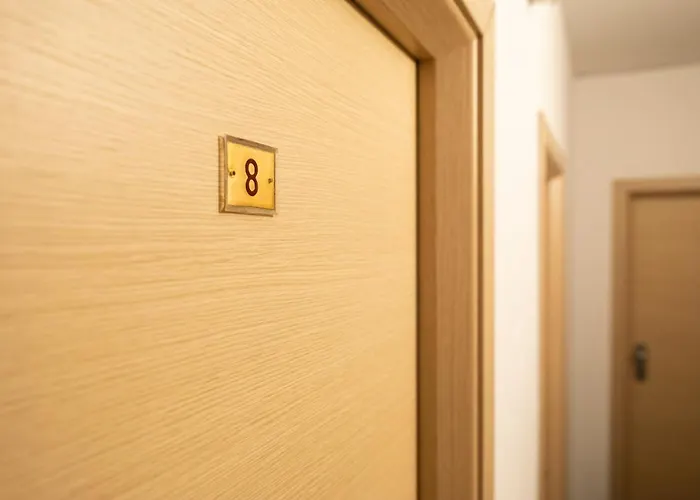Hotel Ausonia 3*