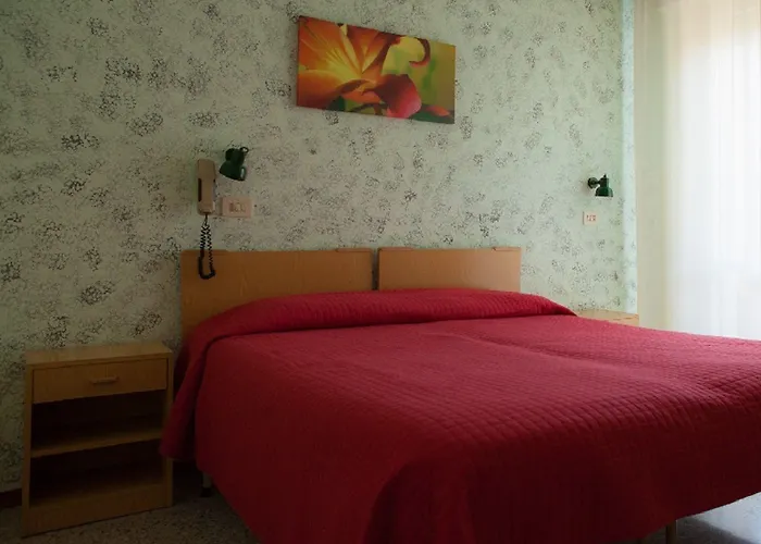 Ausonia Hotel